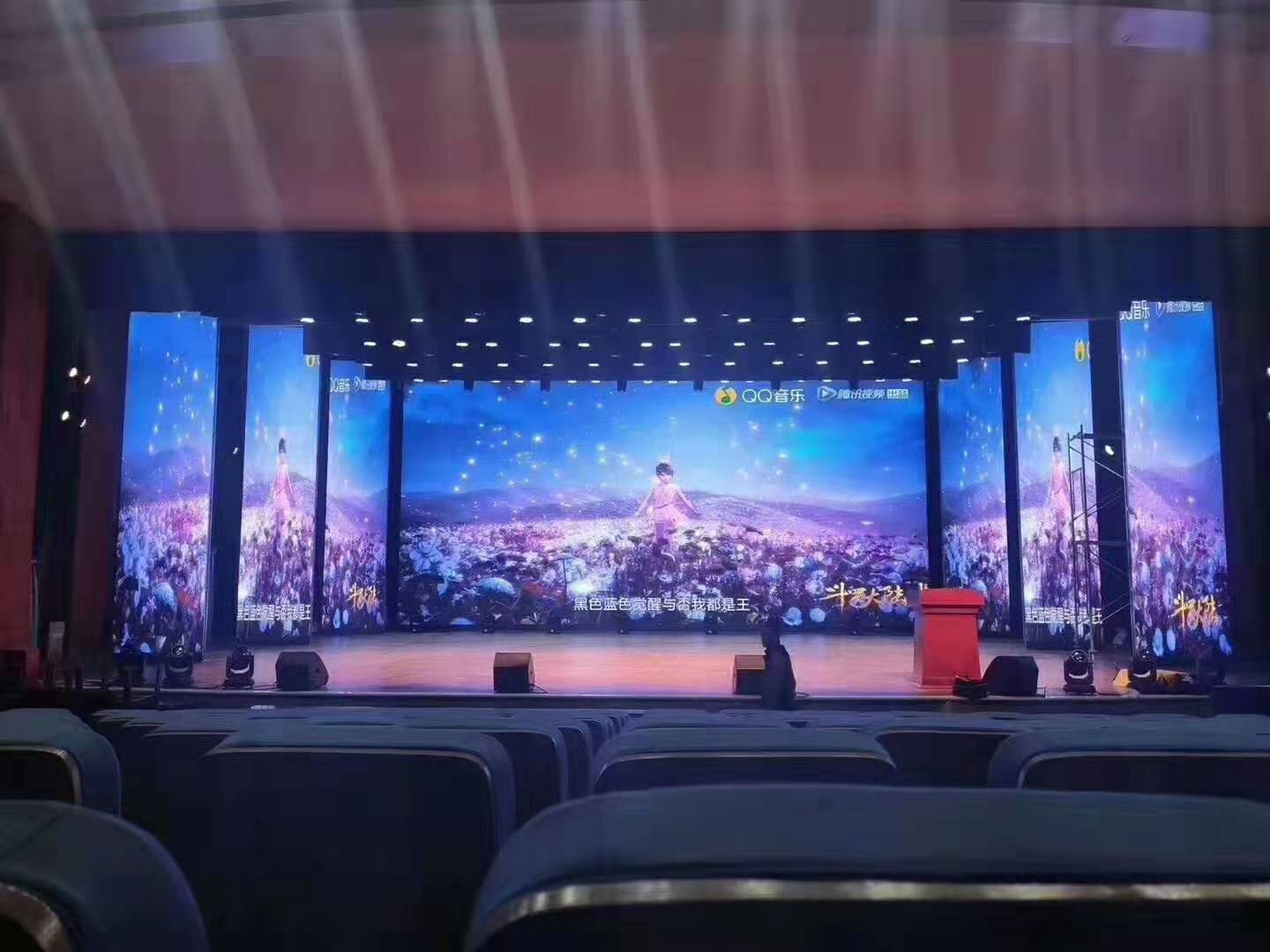 室内LED显示屏价格，山东LED显示屏生产厂家