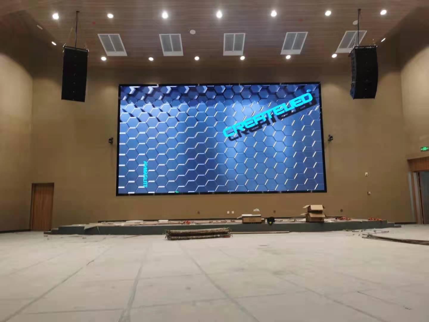 北京蓝宇科技小间距全彩LED电子屏室内高